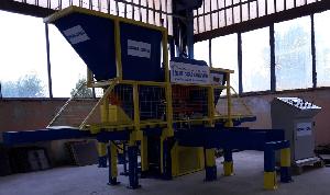Автоматична машина за бетонови изделия BSM5-50FA